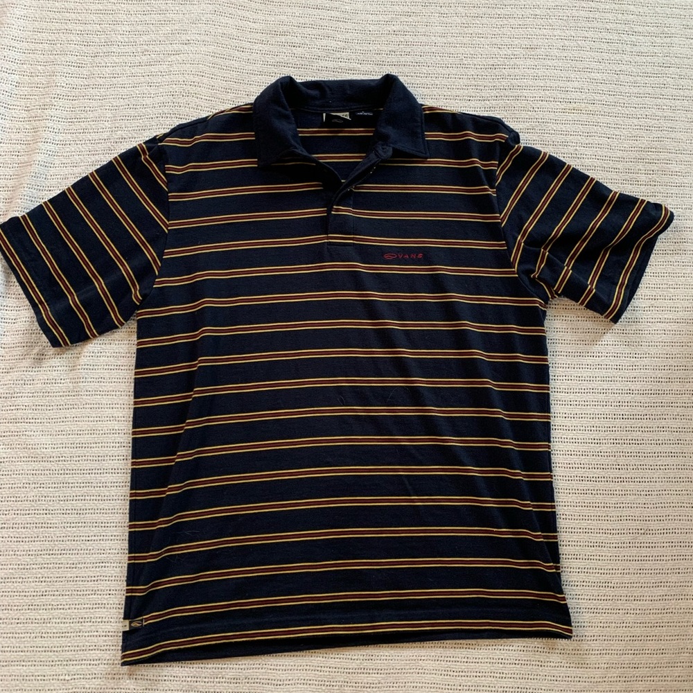 The perfect vans collared tshirt.